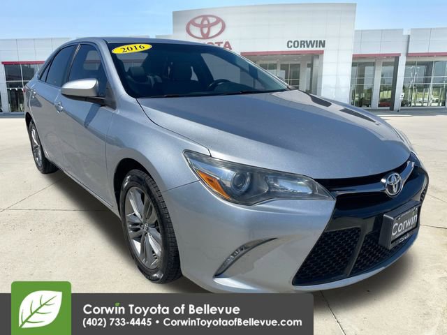 2016 Toyota Camry SE