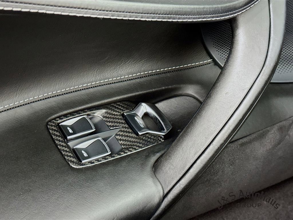 Used 2020 McLaren 720S Performance photo 23