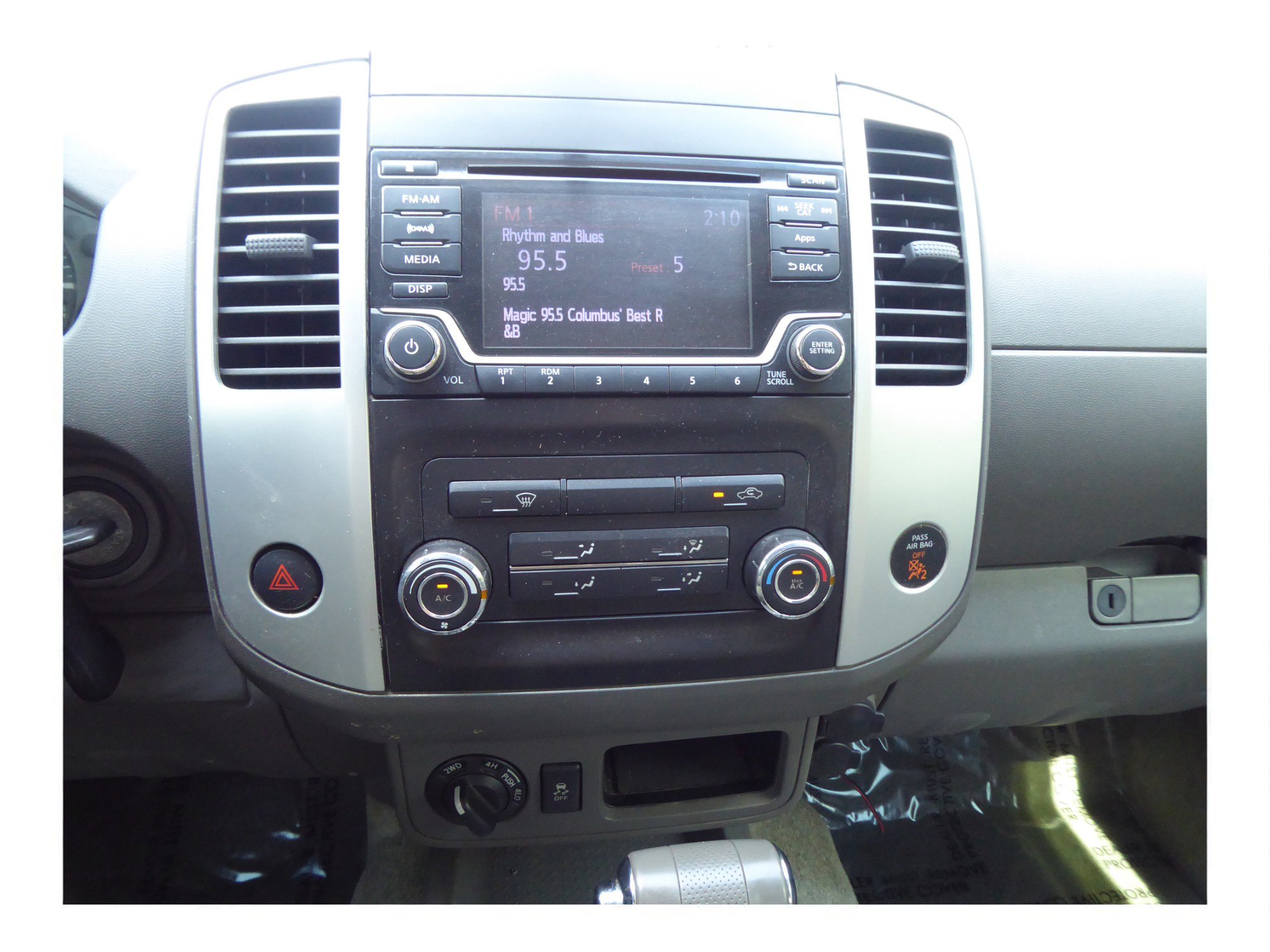 2016 Nissan Frontier SV