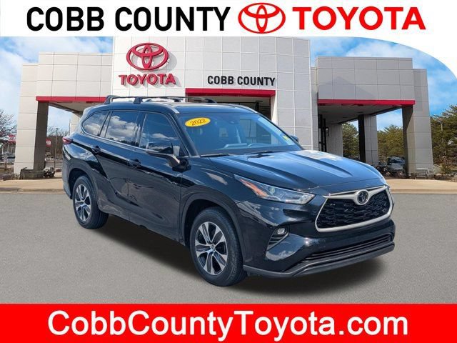 Used 2022 Toyota Highlander XLE