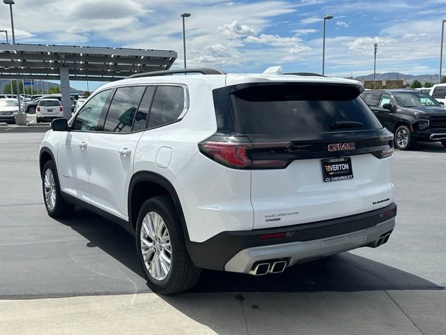 2024 GMC Acadia Elevation