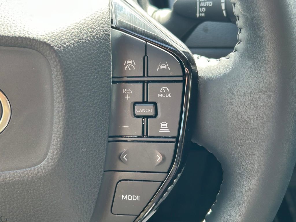 2025 Toyota Prius XLE