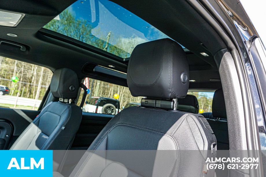 2024 Land Rover Defender 90 X-Dynamic SE