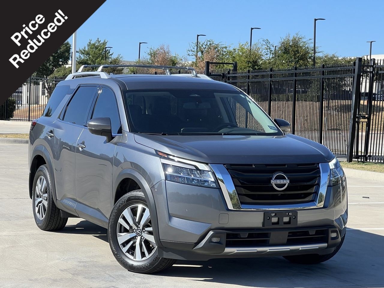 Used 2022 Nissan Pathfinder SL w/ Cargo Package