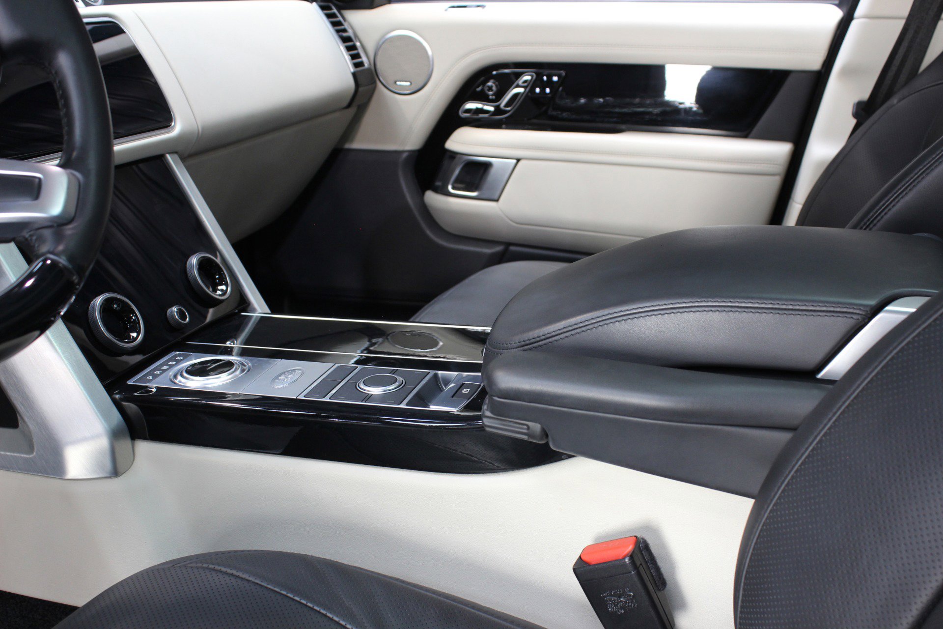 2021 Land Rover Range Rover Westminster Edition