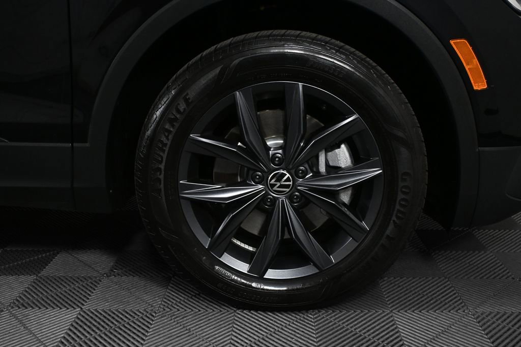 2023 Volkswagen Tiguan SE