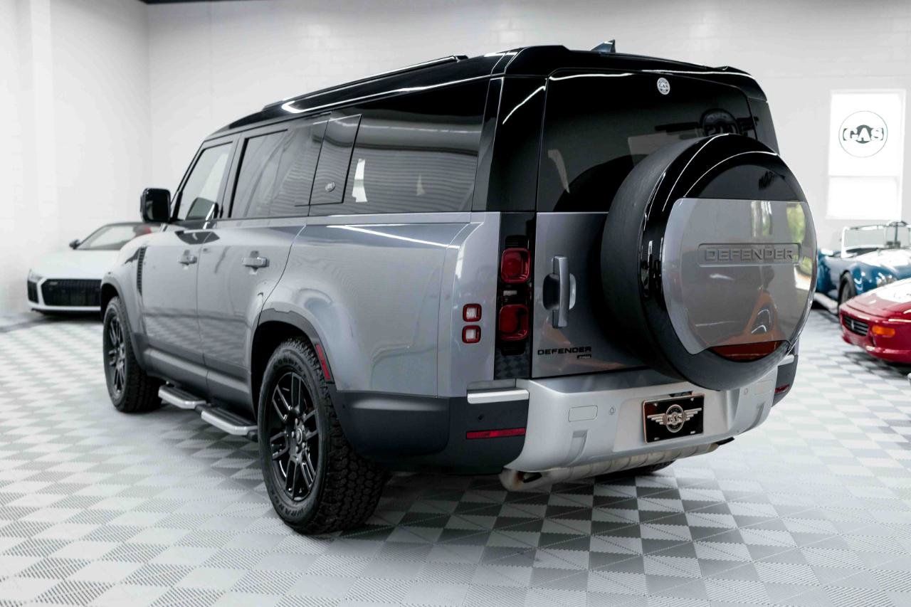 2023 Land Rover Defender 130 SE