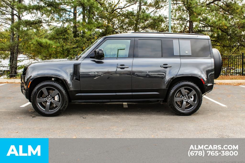 2024 Land Rover Defender 110 X-Dynamic SE