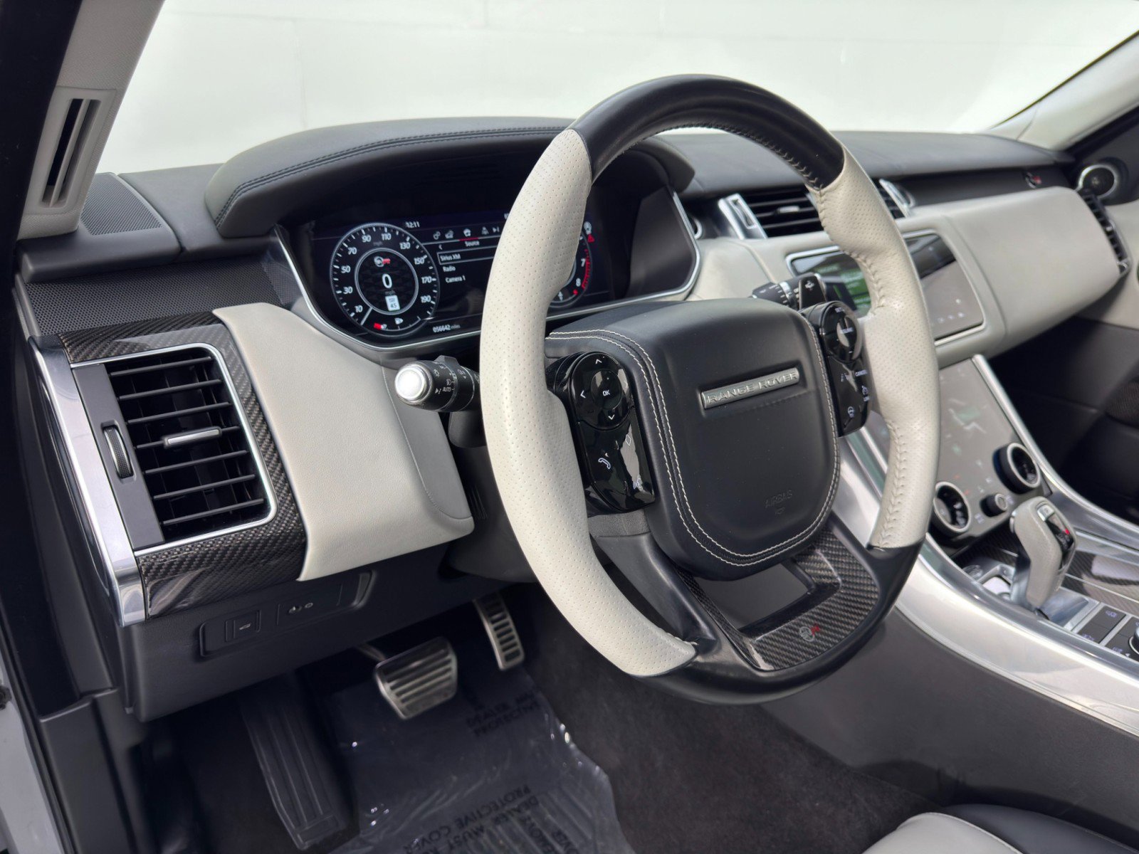 2022 Land Rover Range Rover Sport SVR Carbon Edition