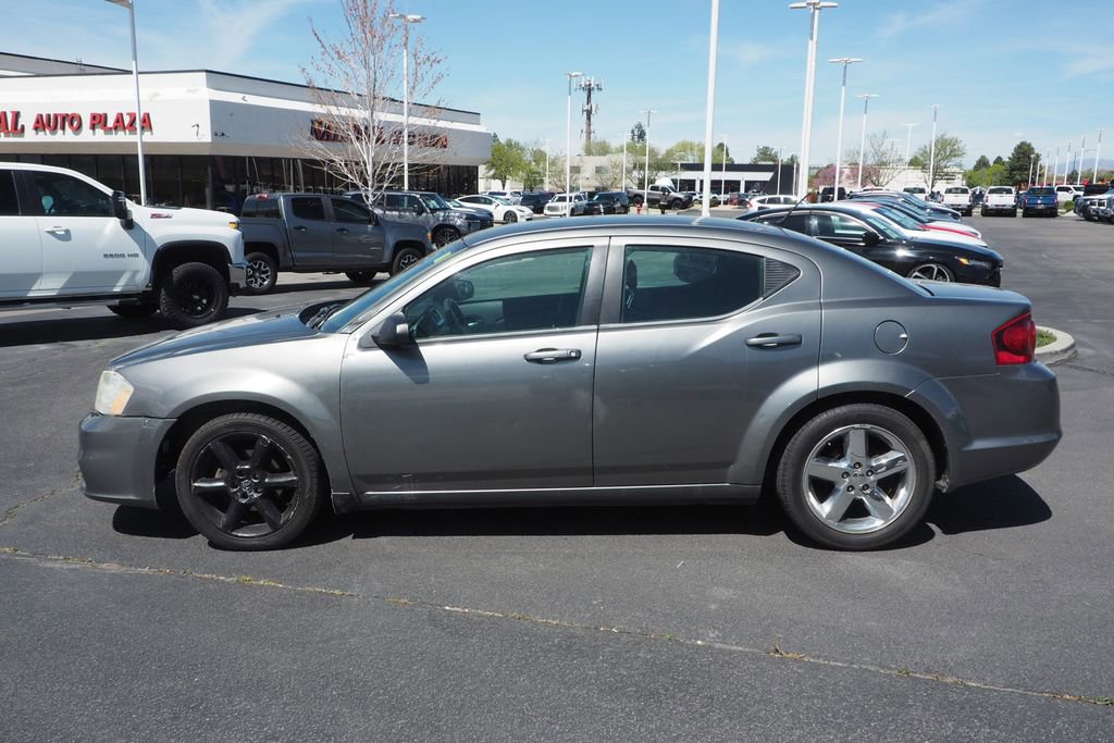 2013 Dodge Avenger SE