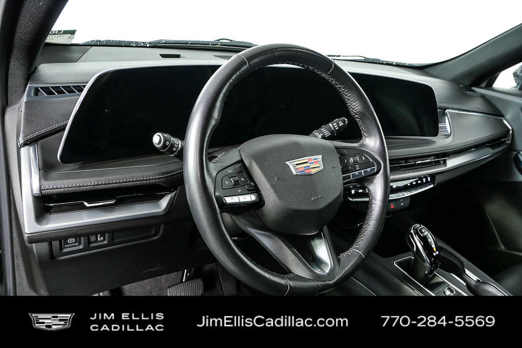 2024 Cadillac XT4 Premium Luxury