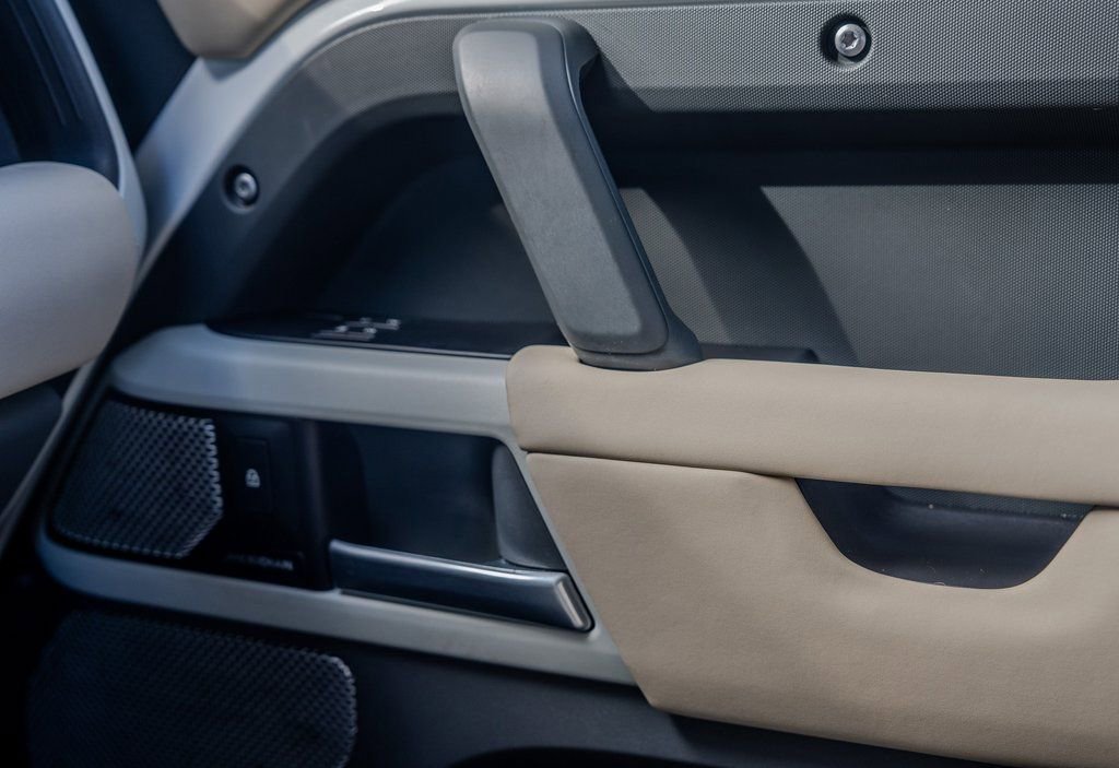 2024 Land Rover Defender 130 S