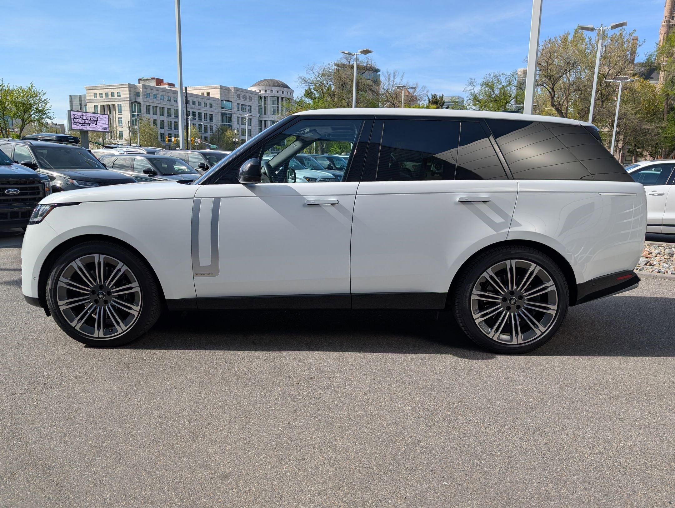 2023 Land Rover Range Rover Autobiography