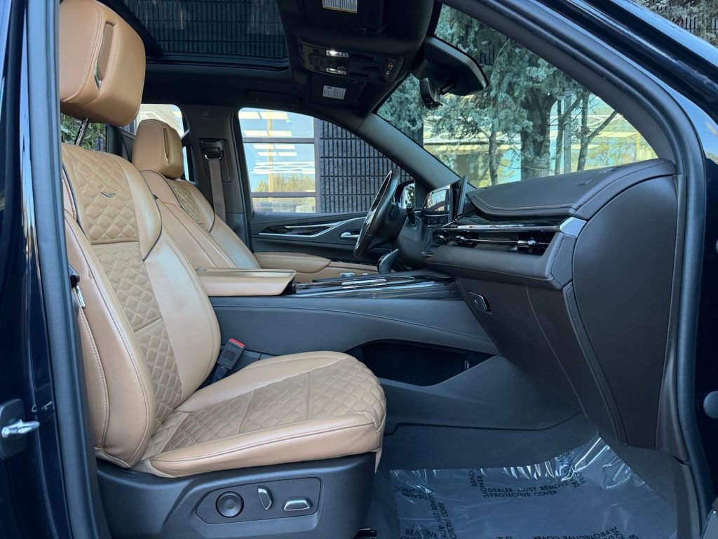 2023 Cadillac Escalade Premium Luxury