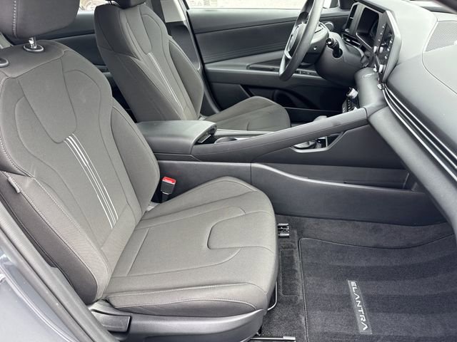 2025 Hyundai Elantra Blue