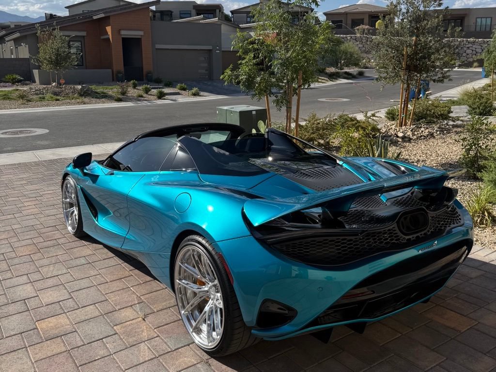 Used 2024 McLaren 750S Spider photo 16