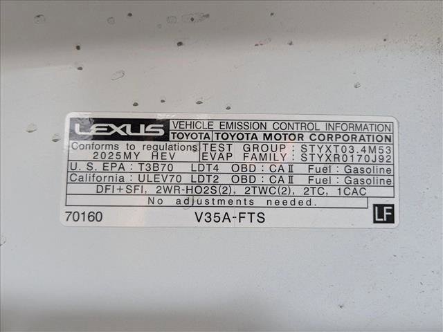 2025 Lexus LX 700h Overtrail