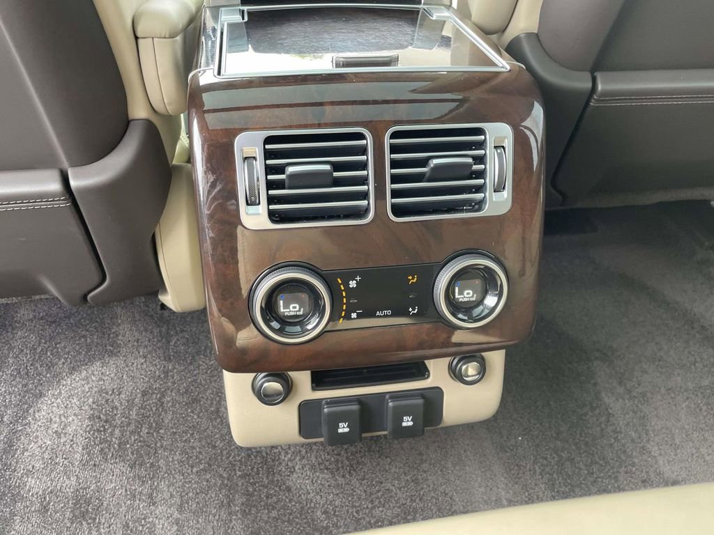 2020 Land Rover Range Rover Long Wheelbase HSE