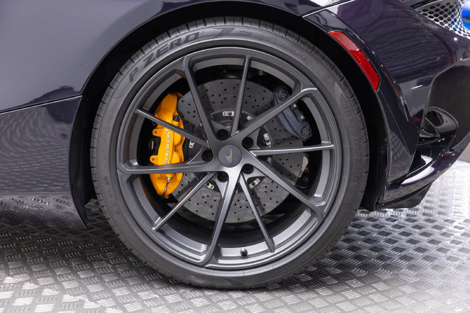 Used 2026 McLaren 750S photo 35