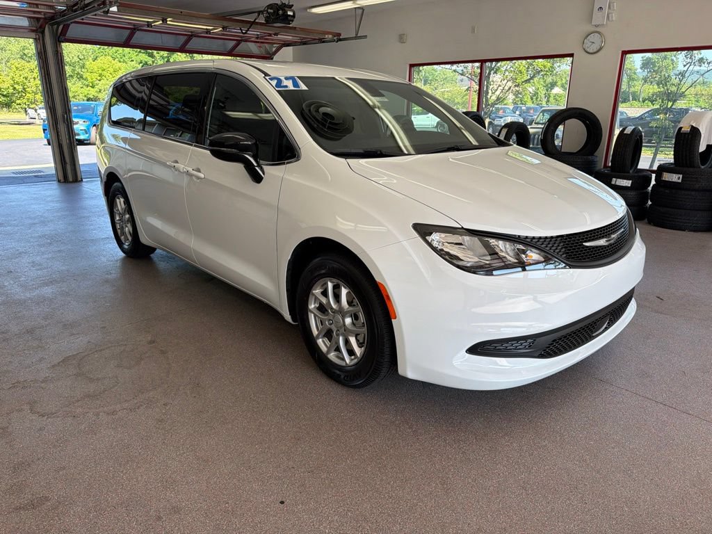 New 2027 Chrysler Pacifica LX