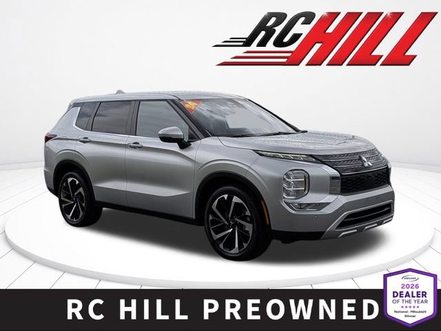 Used 2024 Mitsubishi Outlander SE