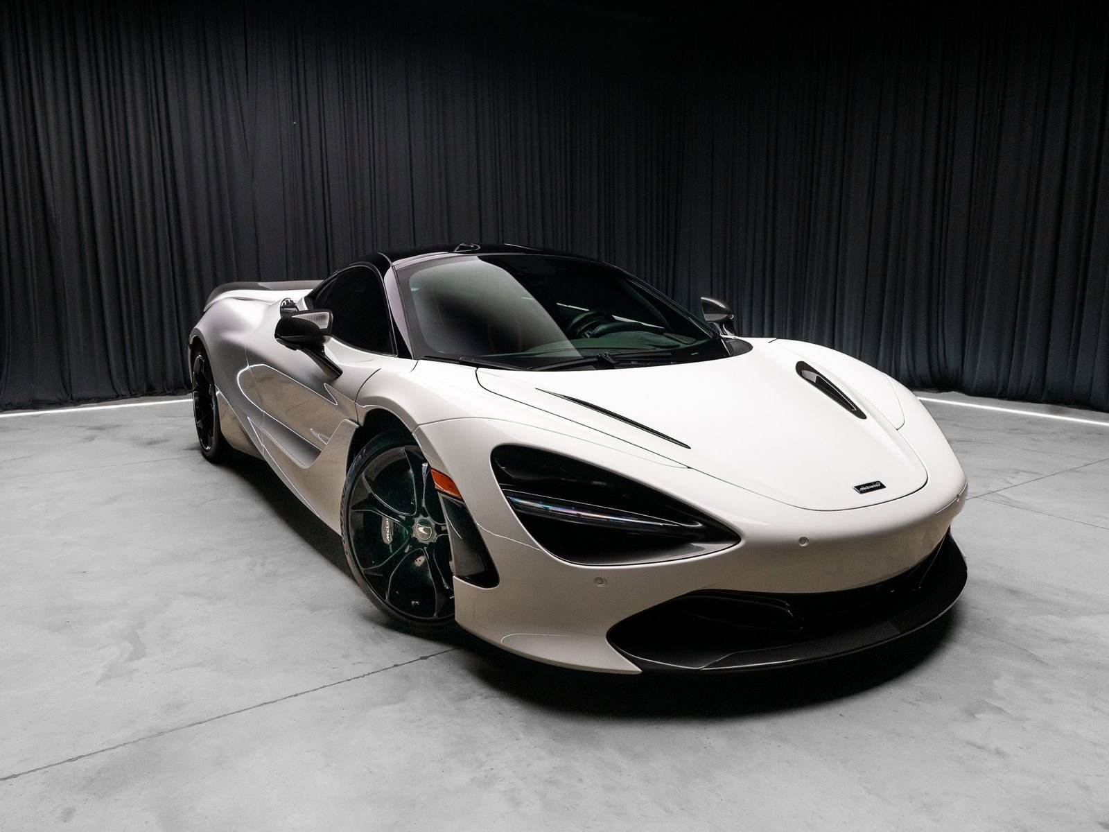 Used 2019 McLaren 720S Performance photo 9