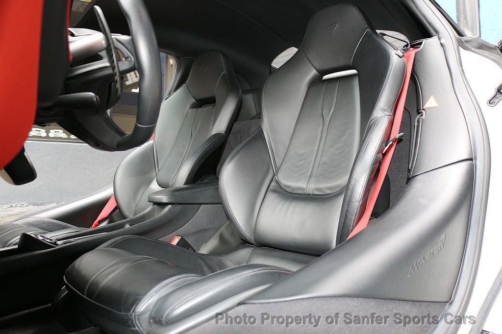 Used 2019 McLaren 600LT photo 31