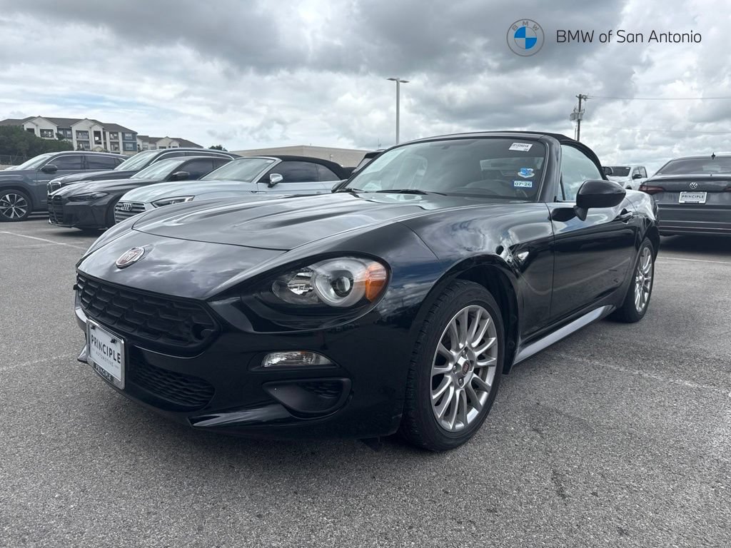 Used 2018 FIAT 124 Spider Classica