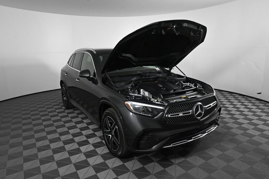 2024 Mercedes-Benz GLC 300