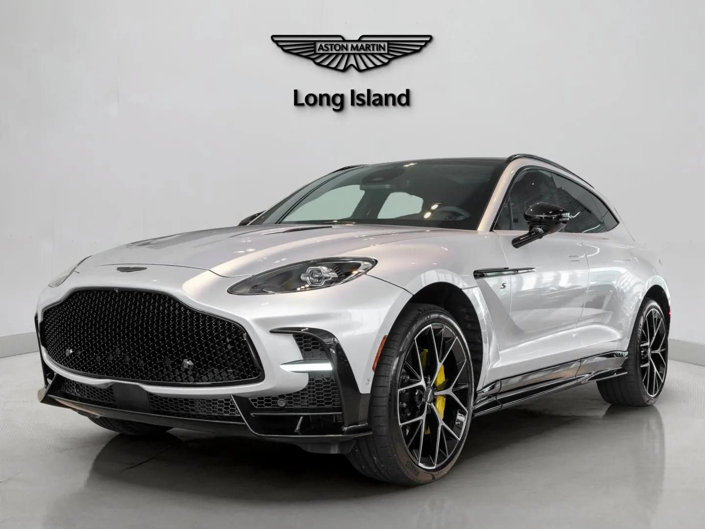 New 2026 Aston Martin DBX 707