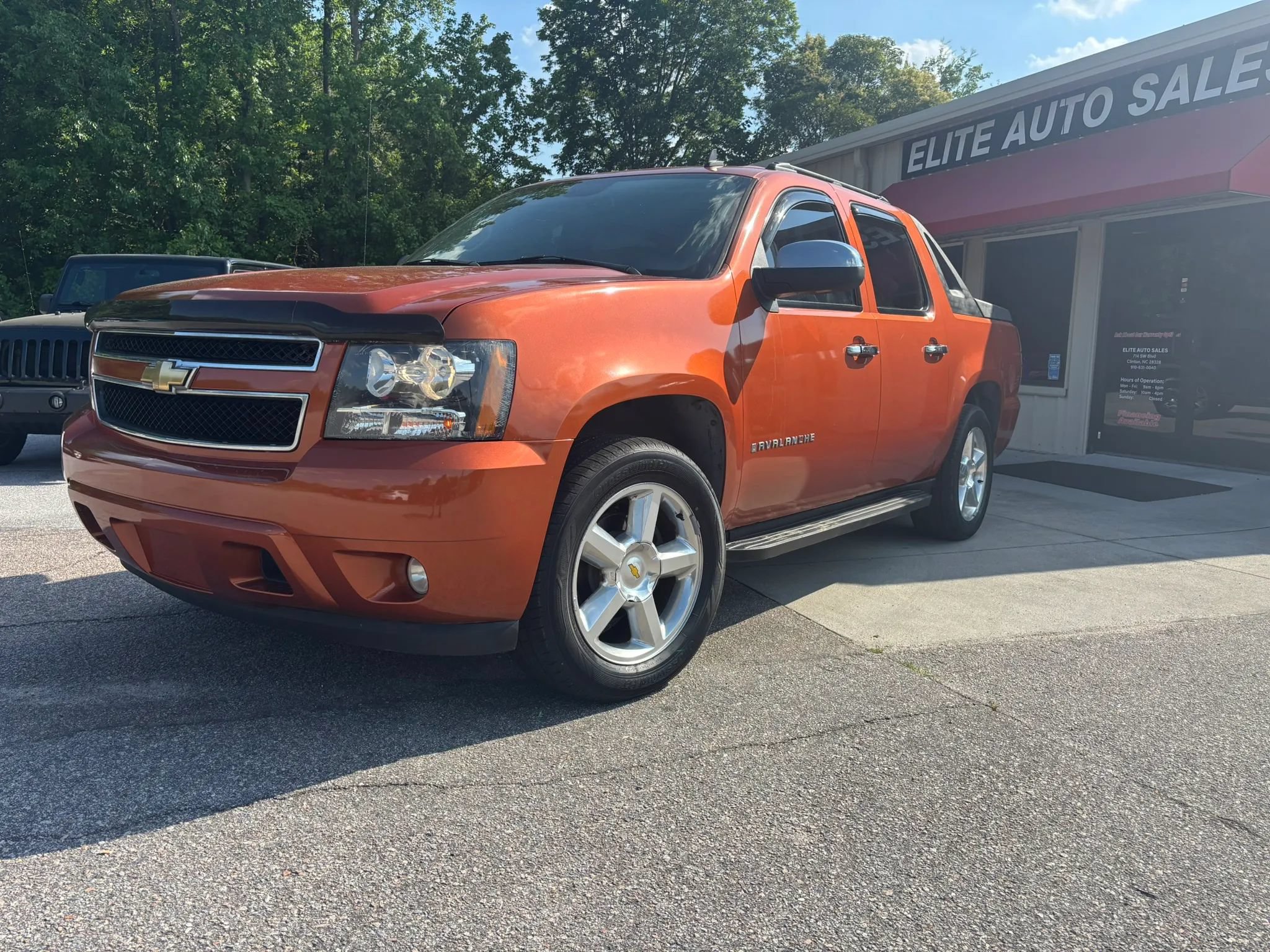 Used Chevrolet Avalanche for Sale Near Me Under $10,000 - Autotrader