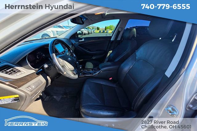 2016 Kia Cadenza Premium