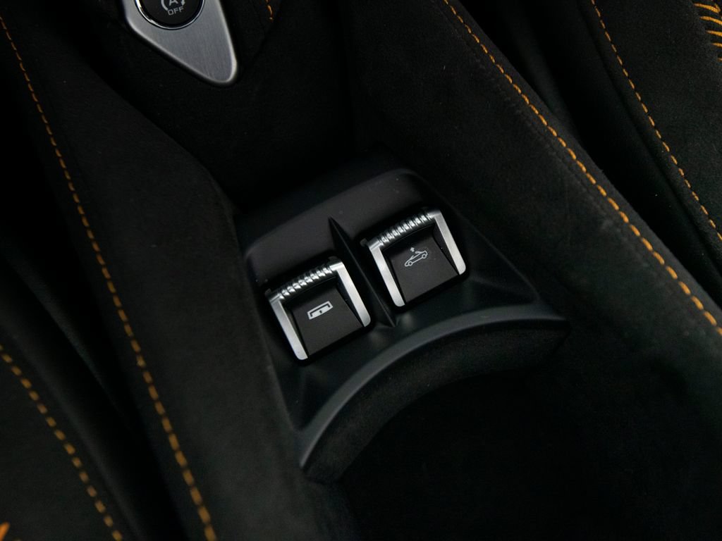 Used 2024 McLaren 750S Spider photo 29
