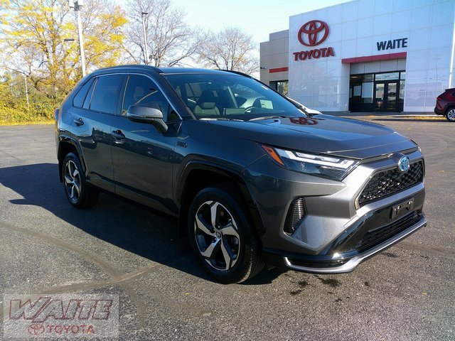 2024 Toyota RAV4 Prime SE