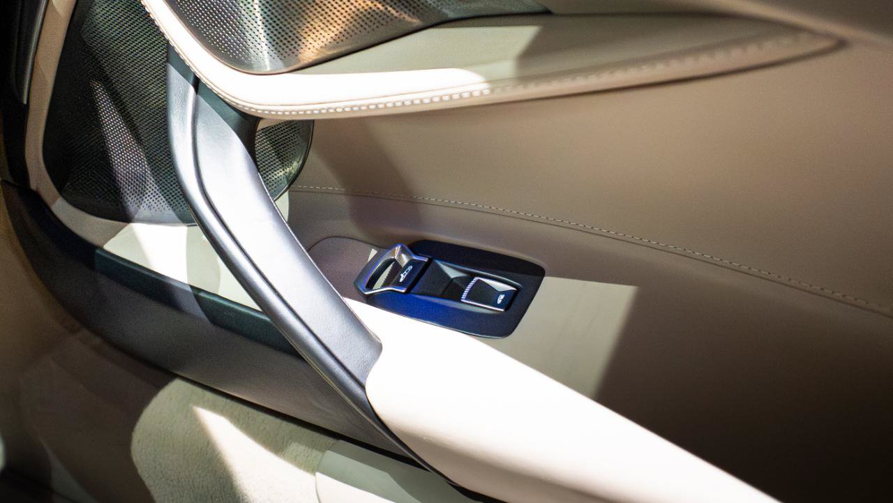 Used 2018 McLaren 720S Luxury photo 25