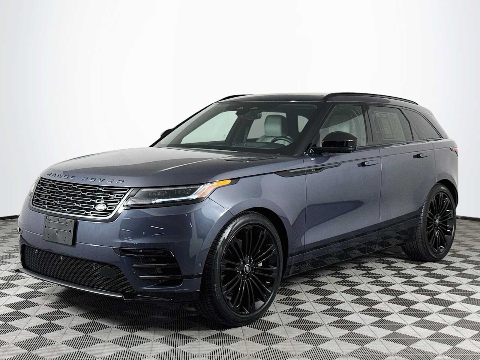 Used 2026 Land Rover Range Rover Velar Dynamic SE