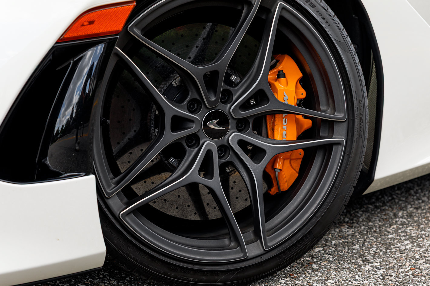 Used 2020 McLaren 720S Performance photo 43