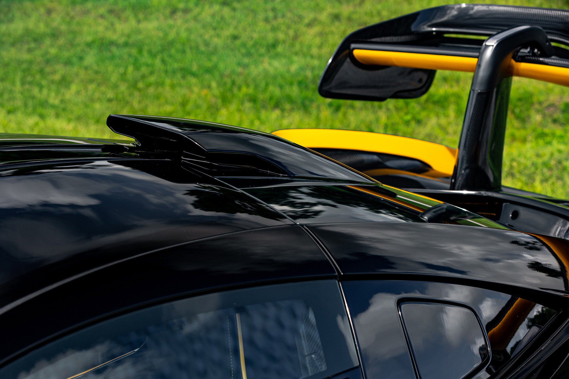 Used 2019 McLaren Senna photo 82