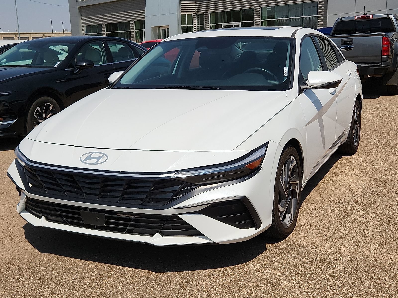 Used 2025 Hyundai Elantra Limited