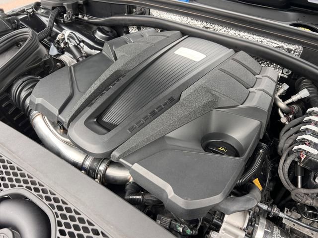 2023 Porsche Macan S