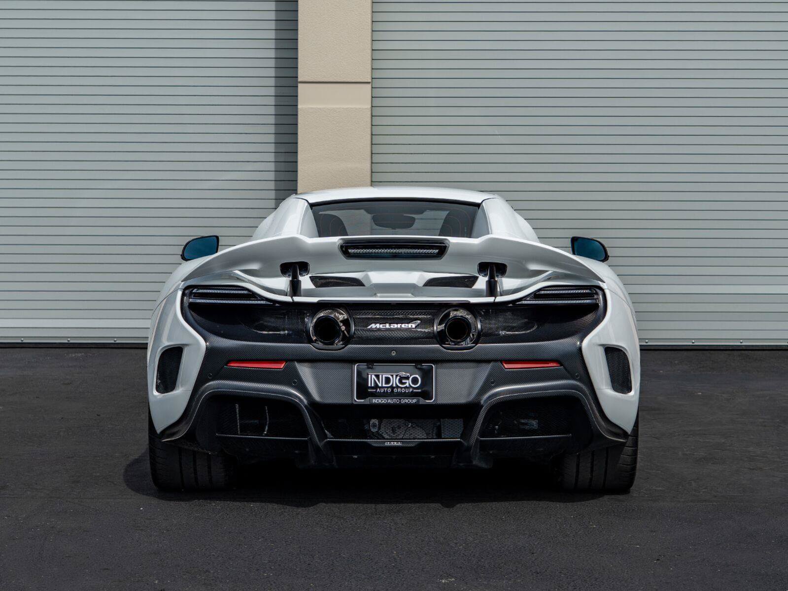 Used 2016 McLaren 675LT Spider photo 8