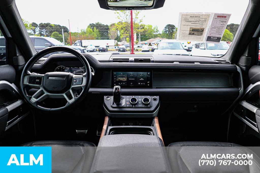 2022 Land Rover Defender 110 X-Dynamic SE