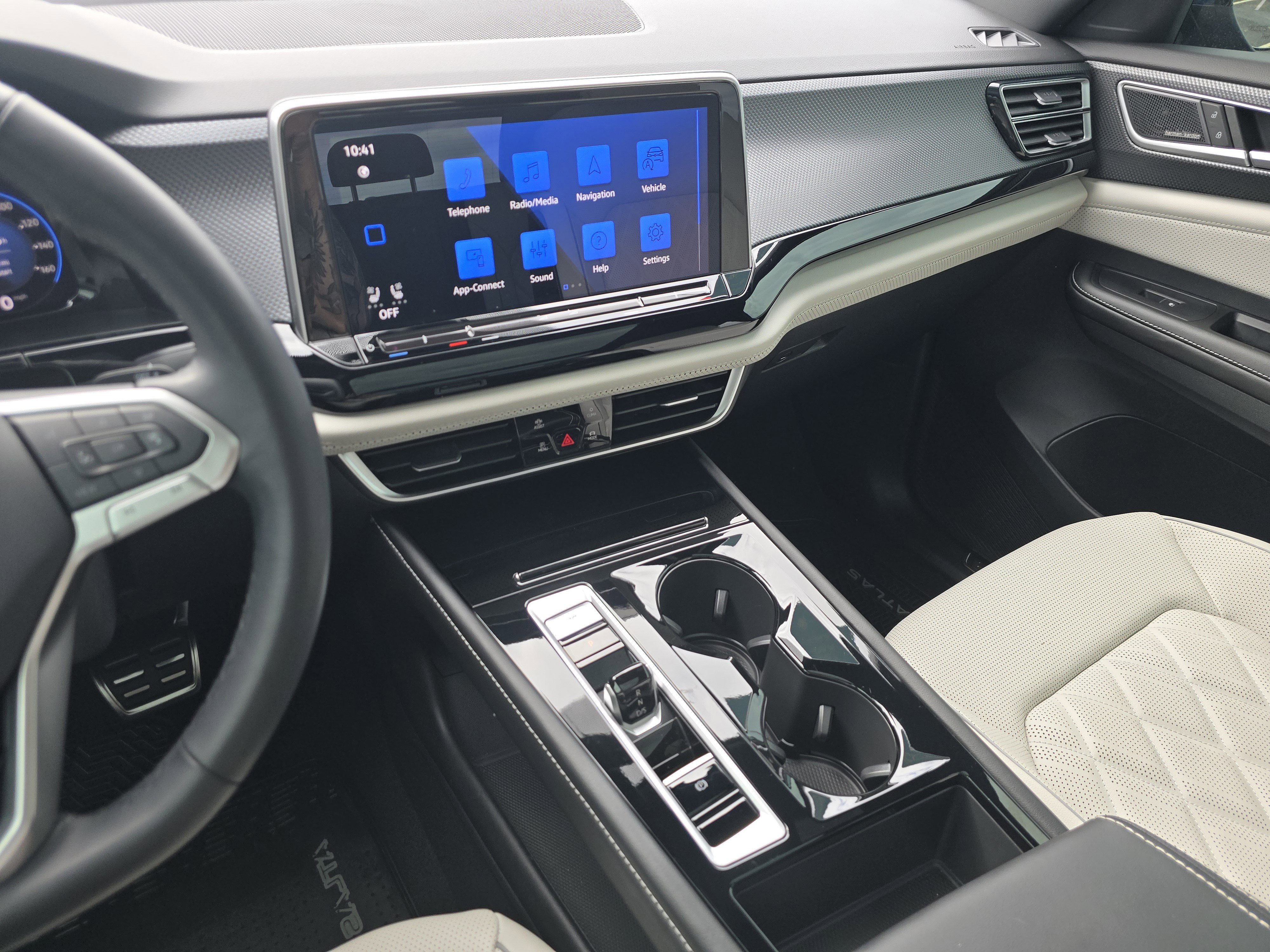 2024 Volkswagen Atlas Cross Sport SEL Premium R-Line