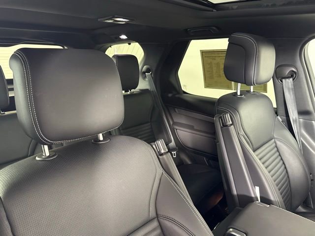 2025 Land Rover Discovery Dynamic SE