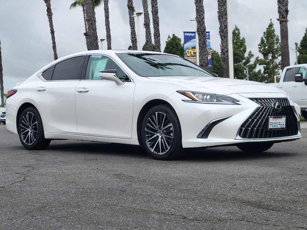 2024 Lexus ES 300h