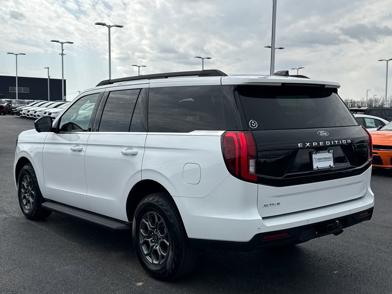 2025 Ford Expedition Active