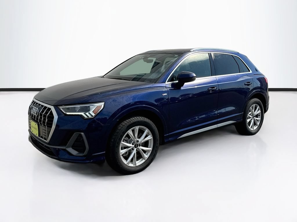 Certified 2024 Audi Q3 2.0T Premium w/ Convenience Package