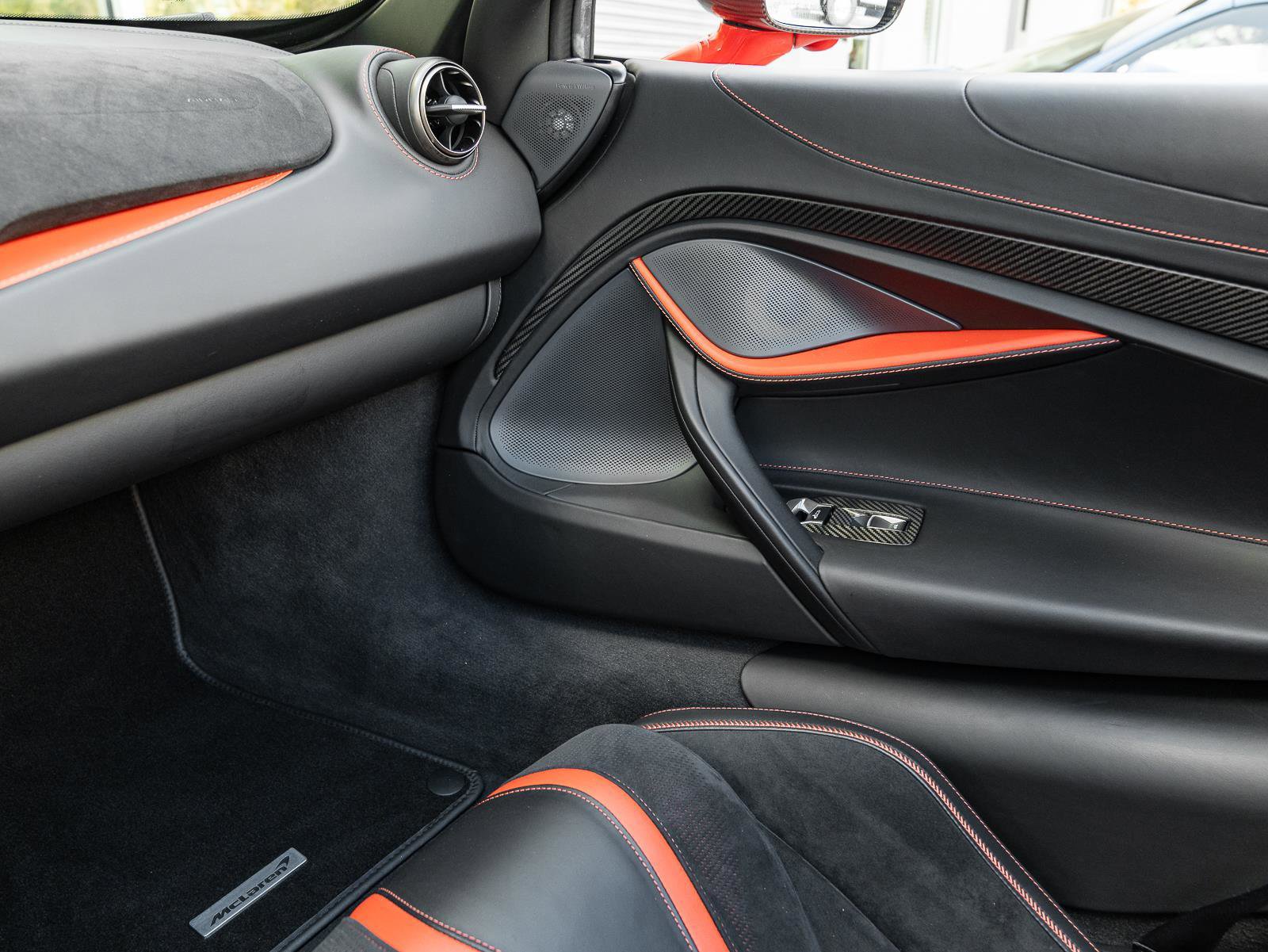 Used 2020 McLaren 720S Performance photo 53