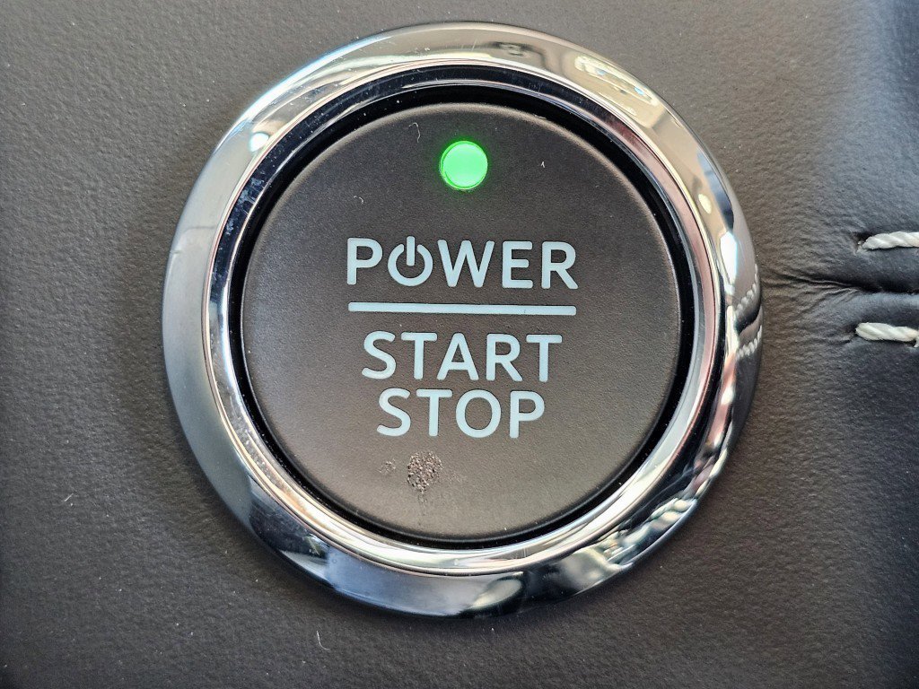 2024 Ford F150 Lightning Platinum