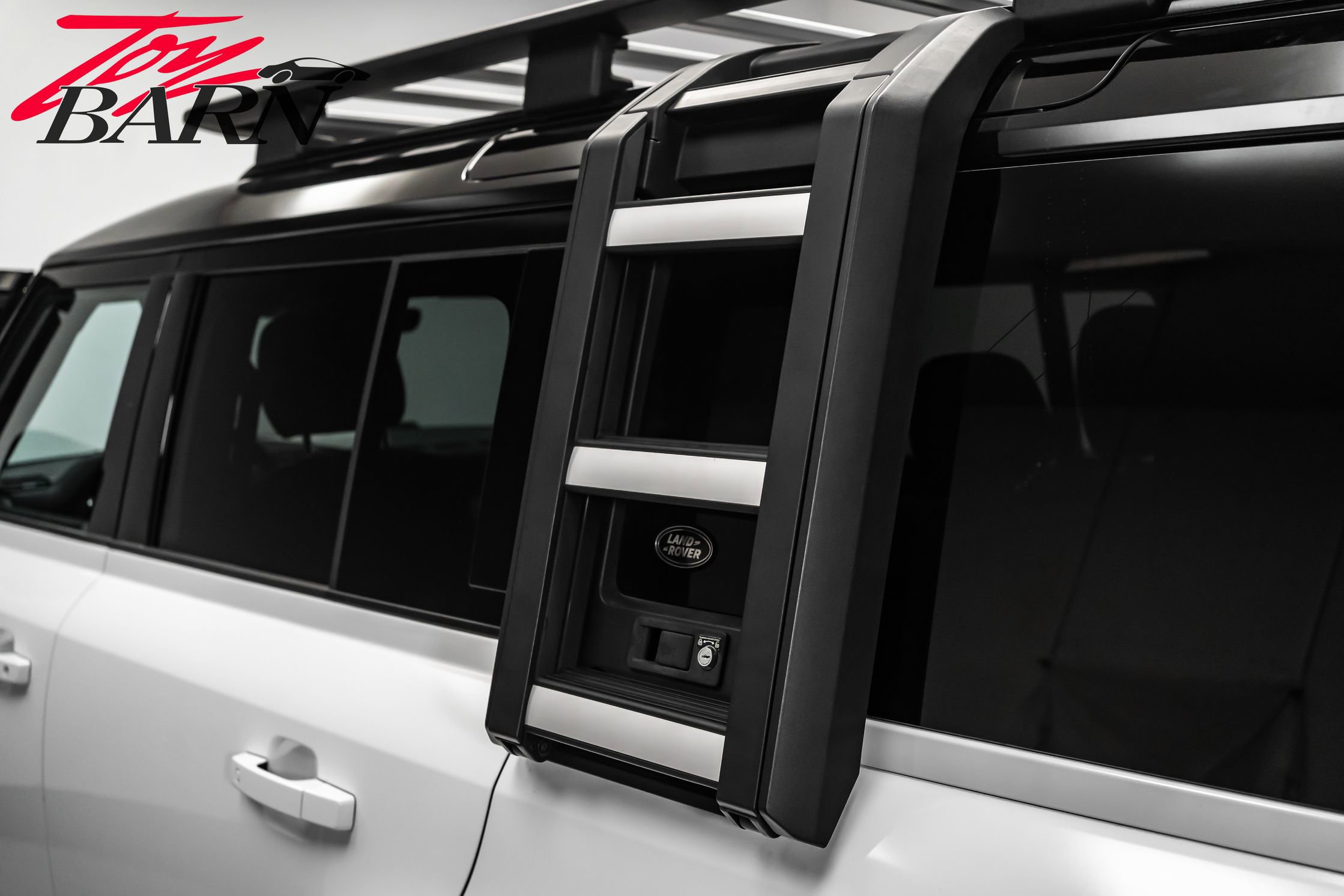 2024 Land Rover Defender 110 S